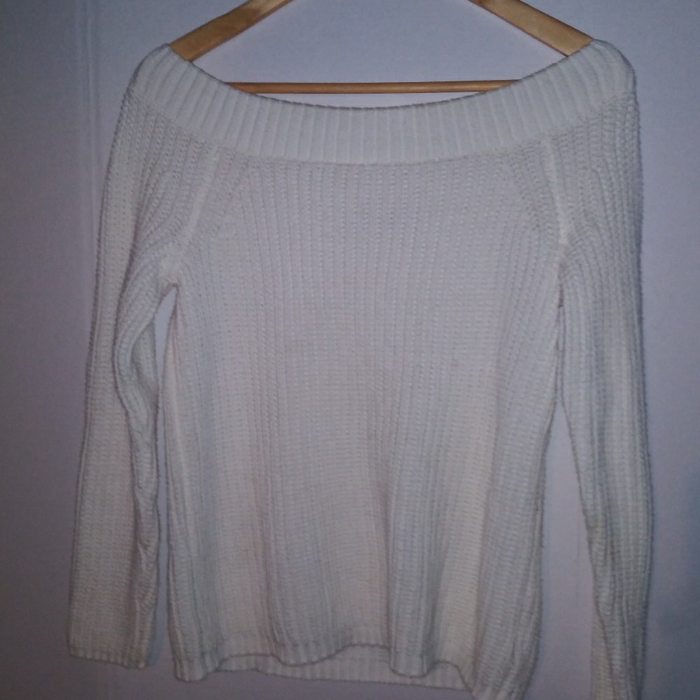 White knit sweater
